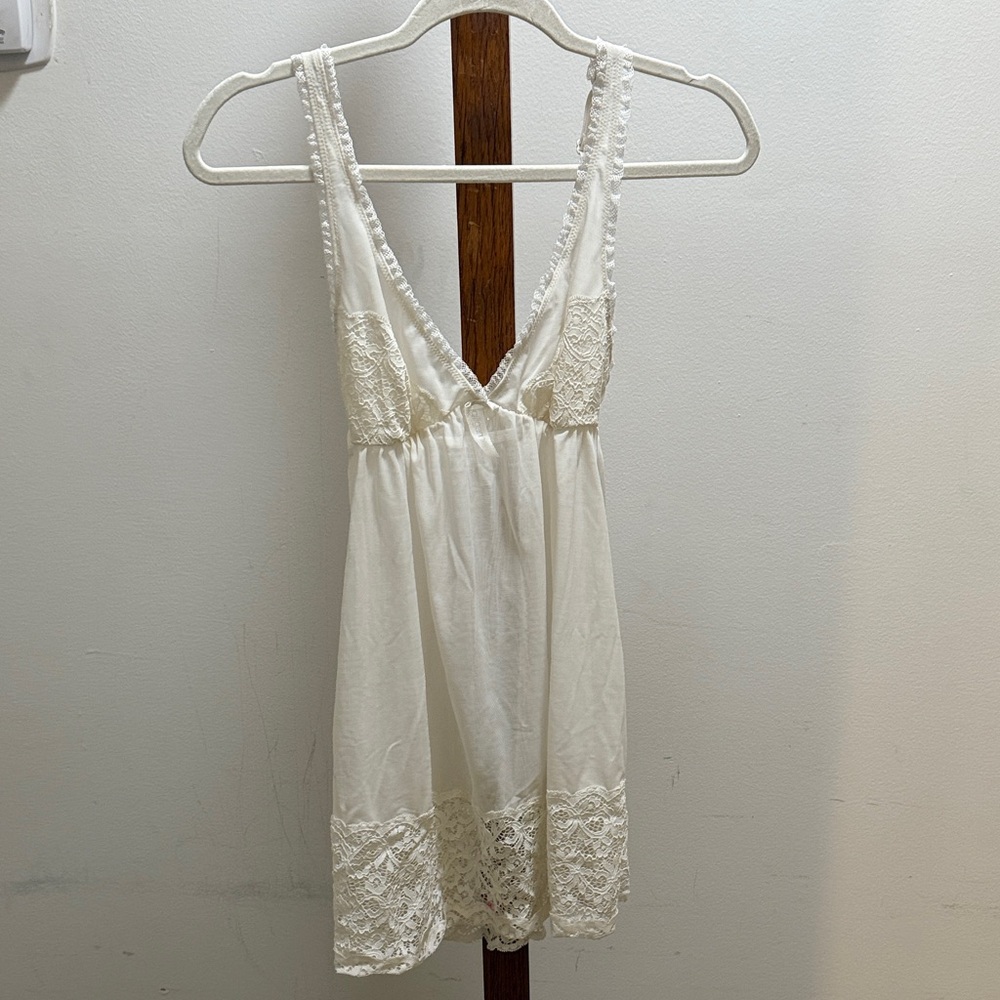 Gilligan & O'Malley Cream Lace nightie